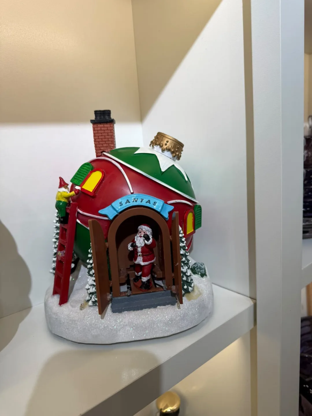 Casa Decorativa Temática Bola de Natal do Papai Noel
