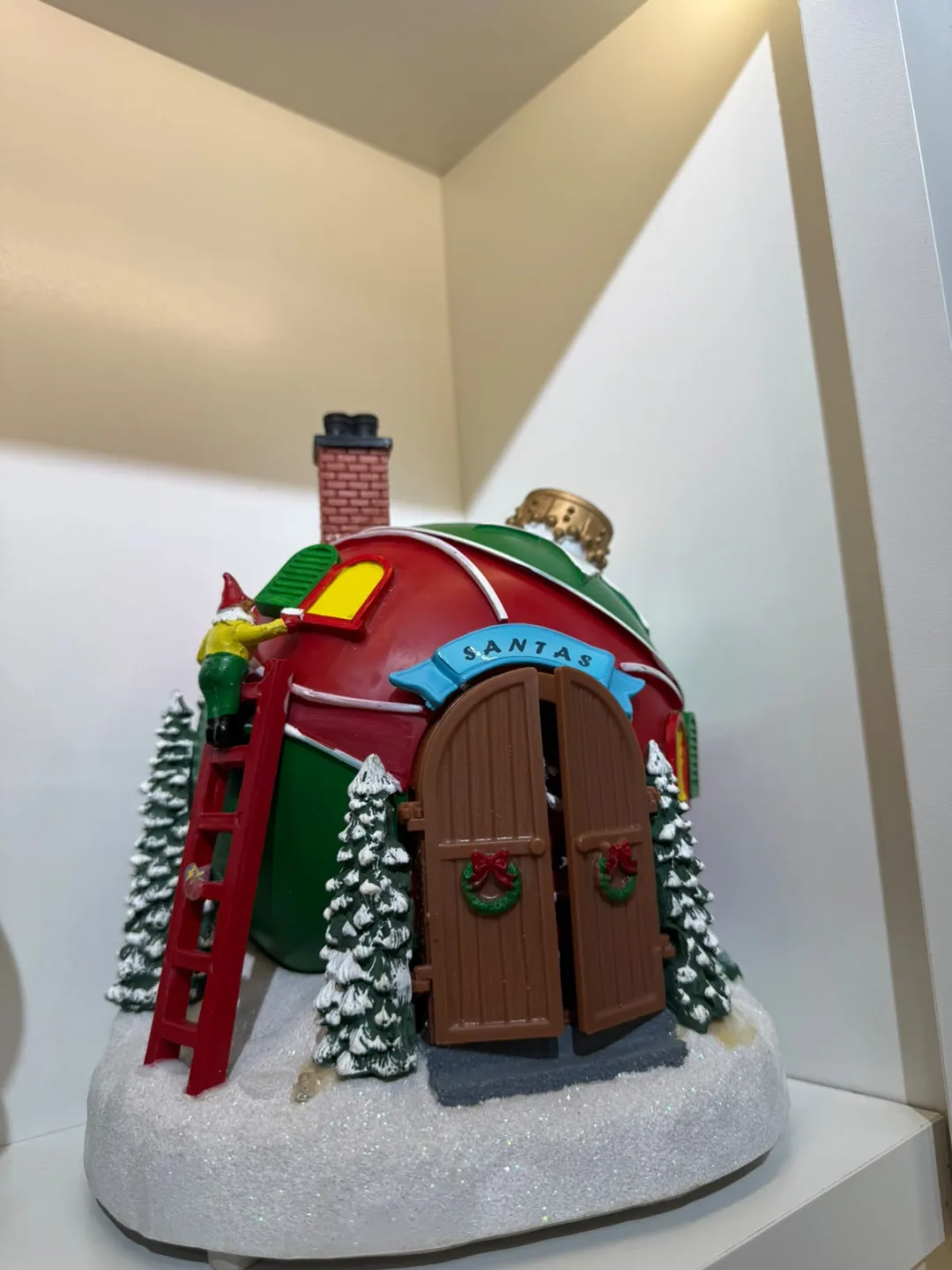 Casa Decorativa Temática Bola de Natal do Papai Noel